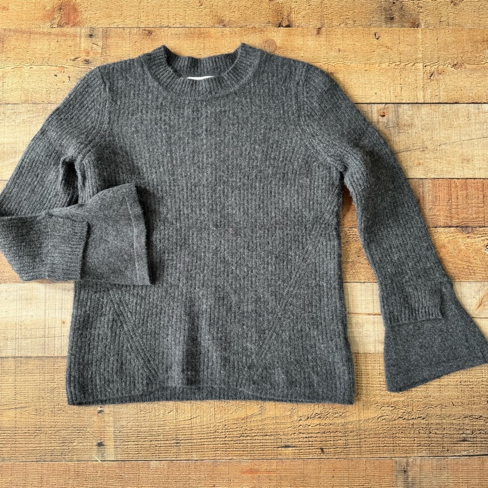 Design History Pure Cashmere Crew Neck Sweater Bell Sleeves Charcoal Gray MED
